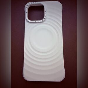 Casetify Ripple Design White Case 16 Pro Max